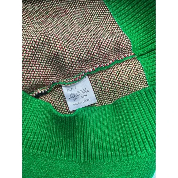 Unbranded Green Elf Christmas Sweater Kids Size 7 Popcorn Sleeve Holiday Knit - Picture 3 of 7